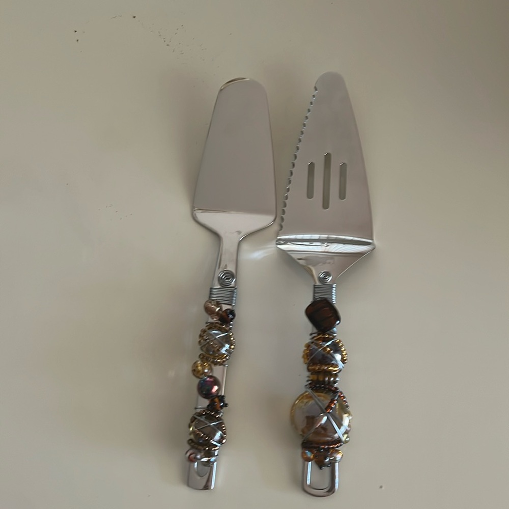 Art deco, serving spatulas